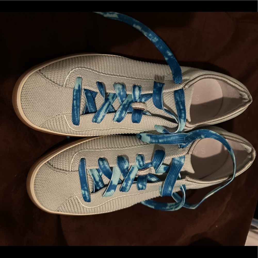 Rothys lace ups